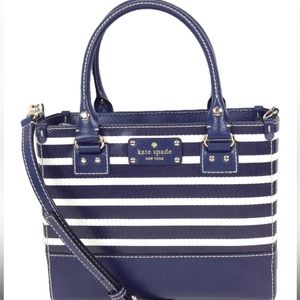 Kate spade wellesly crossbody small quinn box bag